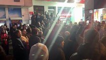 CHP İzmir'de yeni kriz... Başkan adayı protesto edildi: İthal aday istemiyoruz