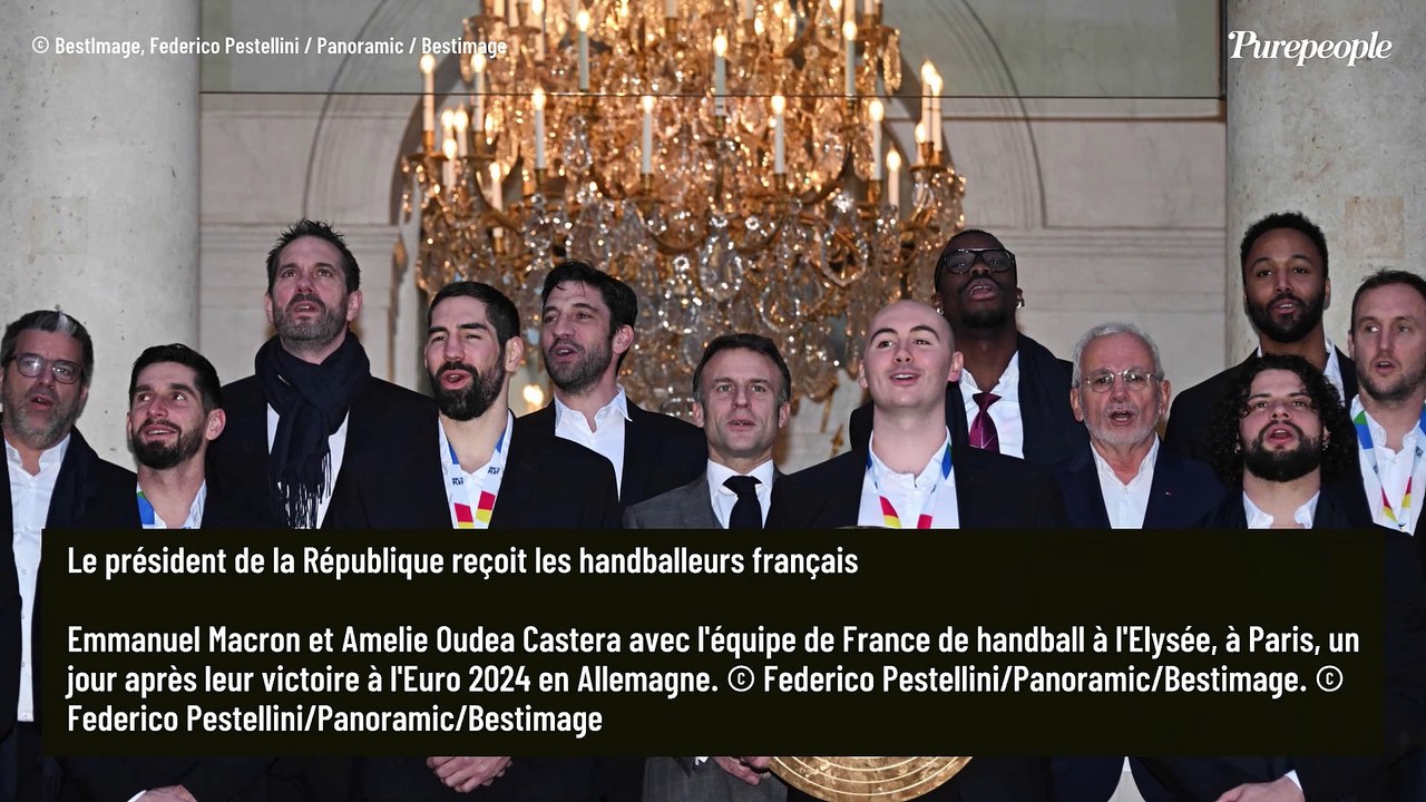 PHOTOS Emmanuel Macron reçoit les handballeurs à l'Elysée : Amélie Oudéa-Castéra présente pour accueillir les champions