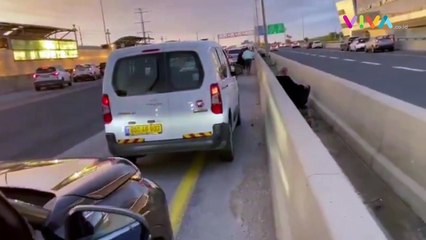 Tel Aviv Dihantam Lusinan Roket Hamas, Warga Auto Ngumpet