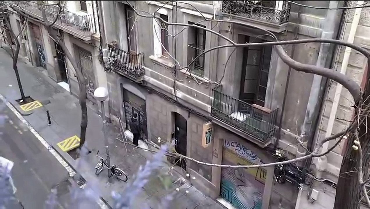 Peleas y conflictos en un narcopiso de l'Eixample