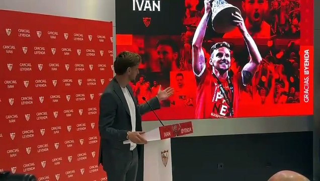 Las lágrimas de Ivan Rakitic en su despedida del Sevilla FC