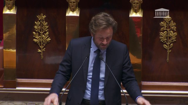 Boris Vallaud (PS) au gouvernement: Vous défendez la France du rond-point des Champs-Élysées