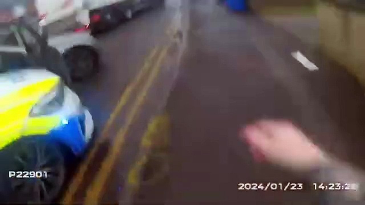 Man found with suspected Class A drugs after pursuit by Doncaster officer