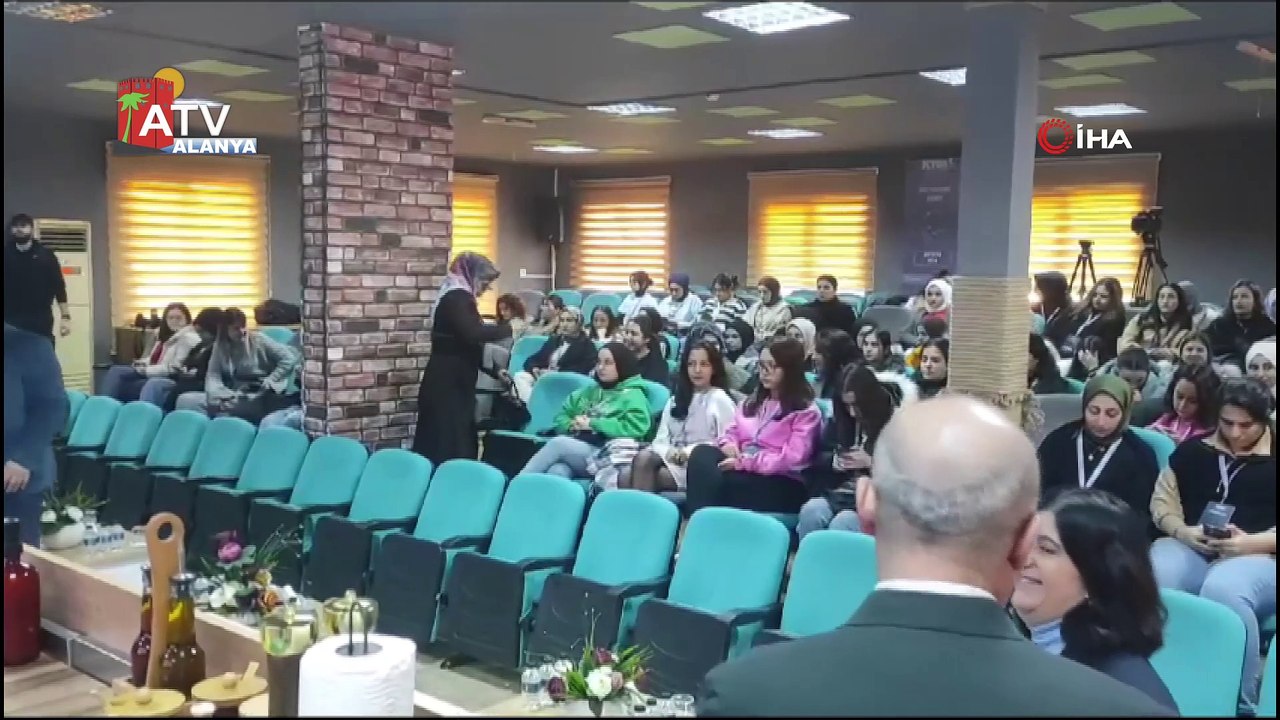 Farklı şehirlerden 120 öğrenci Antalya'da gastronomi için kampa girdi