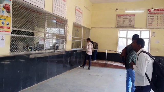 14 ट्रेनों के रद्द होने से यात्री परेशान, रेलवे स्टेशन की प्रति दिन घटी दो लाख रुपए की आय