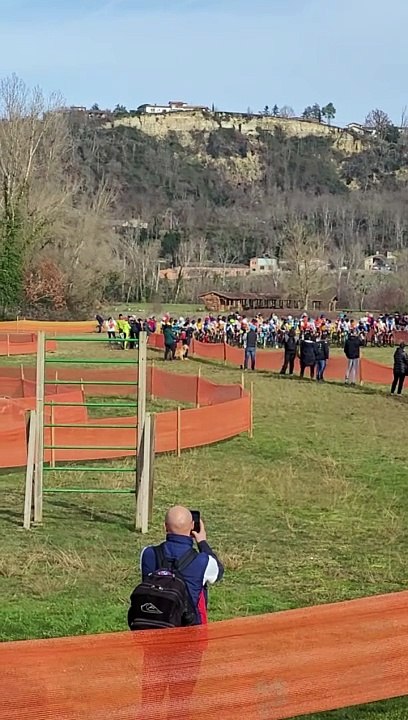 Vidéo Départ 13/14 Ans  (Nathan et Gaston) National Cyclo Cross à Saint Nicolas de la Grave