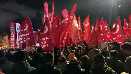 Beşiktaş'a Can Atalay protestosu: "Bu, antidemokratik ve baskıcı bir gözdağı politikasıdır"