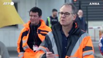 Francia, agricoltori bloccano per due ore una base logistica di Intermarche'