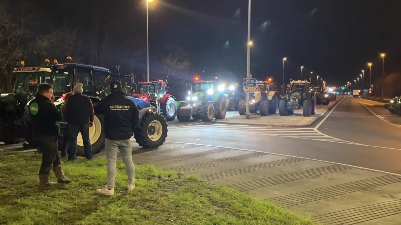 Rekkem / Mouscron: rassemblement de tracteurs au LAR