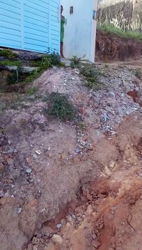 Descaso total no bairro Gildo Andrade em Itambé