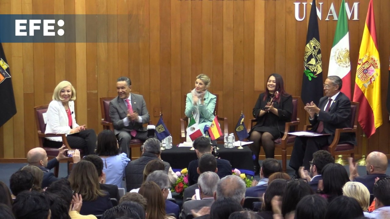 Yolanda Díaz defiende en México reducir la jornada laboral desde el feminismo