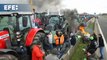 Los agricultores franceses amenazan con una larga protesta para 
