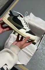 Jordan 1 x Travis Scott Retro Low OG SP Medium Olive