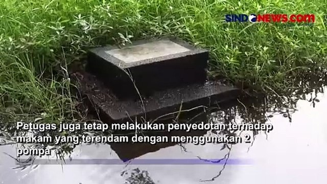 Diguyur Hujan Deras, Ribuan Makam di TPU Semper Cilincing Terendam Banjir