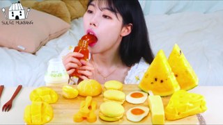 ASMR MUKBANG| Yellow Desserts(Honey Jelly, Cheese cake, Tanghulu, Ice cream, Macaroon, Mango)