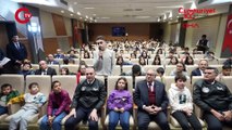 İlk Türk astronot Gezeravcı, Diyarbakırlı öğrencilerin sorularını yanıtladı