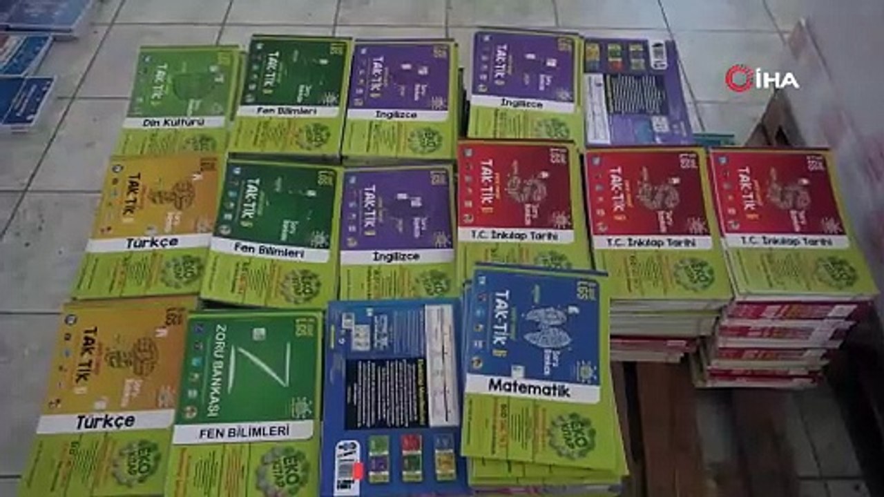 NEVADER’den üniversiteye hazırlanan öğrencilere kaynak kitabı desteği