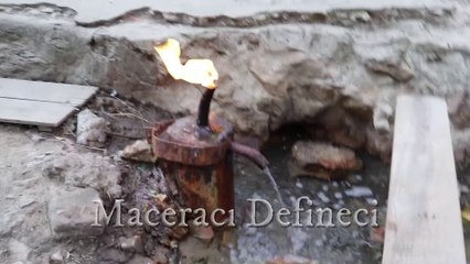 Tarihi Kilisede Define Ararken alev alev Yanan Su Çıktı!!!