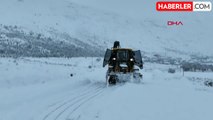 Antalya Büyükşehir Belediyesi Kar Yağışı Sonrası Köy Yollarını Açıyor