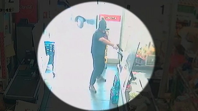 Rapine in supermercati a Carinaro e Aversa e in uffici postali: 3 arresti (31.01.24)