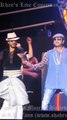 Shah Rukh Khan dances to  Lungi Dance on stage