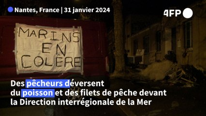 Marins en colère dans le golfe de Gascogne : "On ne veut pas rester à terre en touchant du pognon"