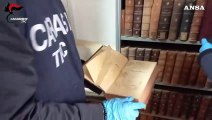 I Carabinieri sequestrano la biblioteca comunale di Capri 