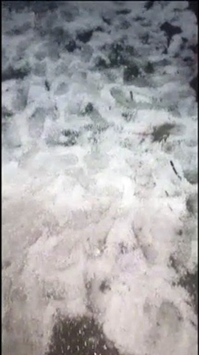 Snow falling #snow #snowyweather #snow falling in Islamabad, Rawalpindi