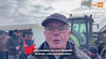 Mobilisation des agriculteurs sur l'A13 à Epône