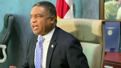 Yvan Lorenzo asegura Abinader se involucró en creación de la ley del DNI