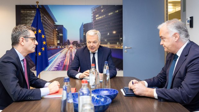 Bolaños y González Pons se reúnen con Reynders en Bruselas