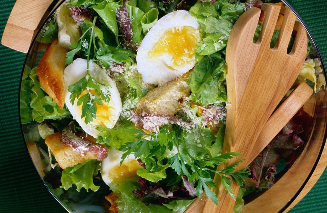 Fasting for 24 hours between meals can lower the risk of diseases