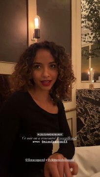 Parée d'un décolleté XXL, l'interprète du titre Jardin d'hiver était venue seule sans son chéri Nicolas FleuryLes Miss France réunies autour d'un diner, Instagram.