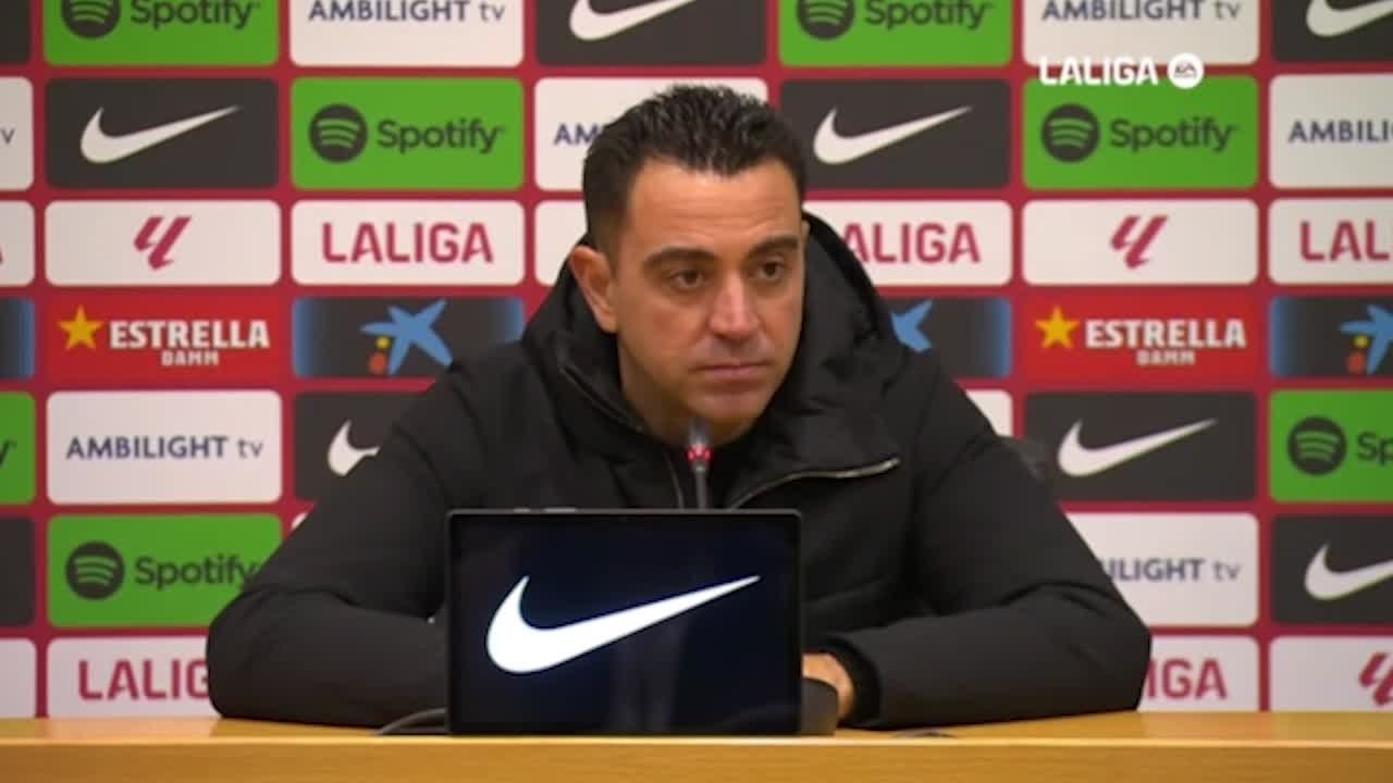 Xavi habla sobre el partido de Vitor Roque y su...