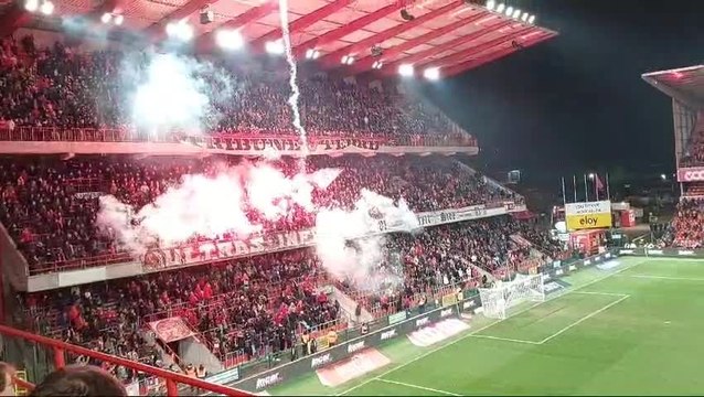 Débordements des supporters du Standard face à l'Antwerp