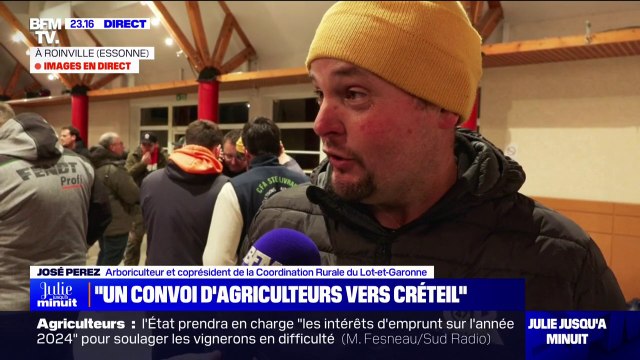 Mobilisation des agriculteurs: le maire de Roinville (Essonne) a mis la salle des fêtes de sa commune à disposition du convoi de la Coordination rurale du Lot-et-Garonne et leur a offert à manger