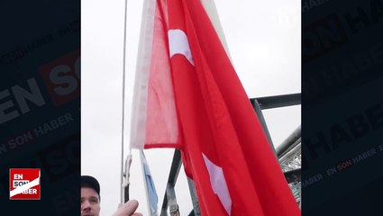 Manchester United'ın stadında Türk bayrağı dalgalandı