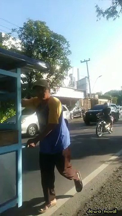 2 truk jadi 2 tayo