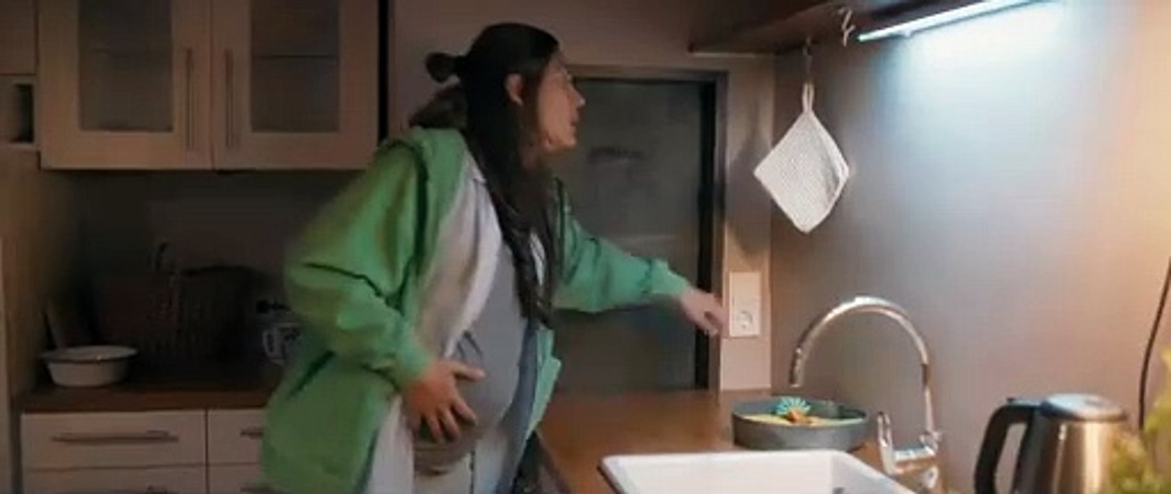 HOME SWEET HOME WO DAS BÖSE WOHNT Film - Clip und Trailer