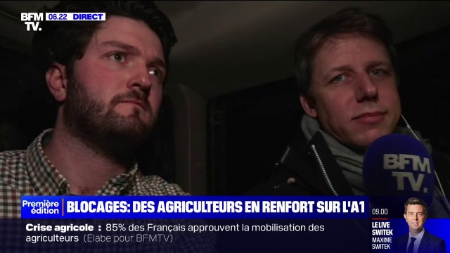 Colère des agriculteurs: des tracteurs en renfort du barrage sur l'autoroute A1