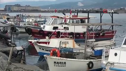 Deprem sırasındaki korkunç görüntü: Deniz böyle kabardı!