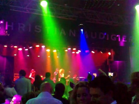 Lenny Kravitz (VIP Room Cannes France 2009 !)