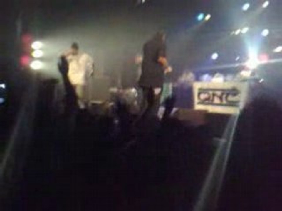 Method Man & Redman - React( live Marseille)