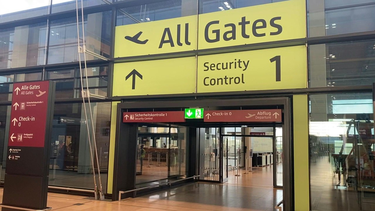 Streik legt deutsche Flughäfen lahm