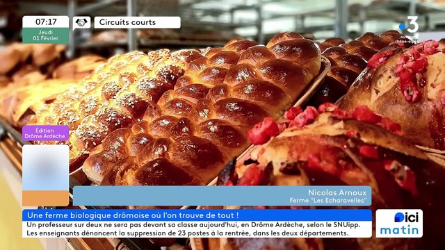 À La Garde-Adhémar, la ferme Bio Les Écharavelles , légumes, œufs, viandes/charcuteries, pains au levain...