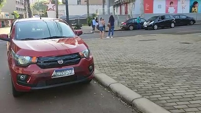 Quatro carros se envolvem em colisão no Centro de Cascavel