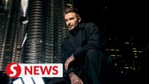 Hotshot Beckham wins hearts of adoring fans in Malaysia