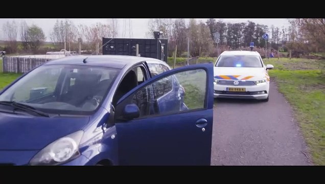 Rachel valt binnen Saison 1 - (NL)