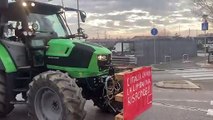 La protesta degli agricoltori: la marcia dei trattori verso Milano