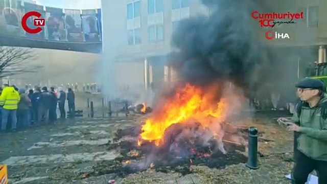 Avrupa Parlamentosu’nun önü savaş alanına döndü